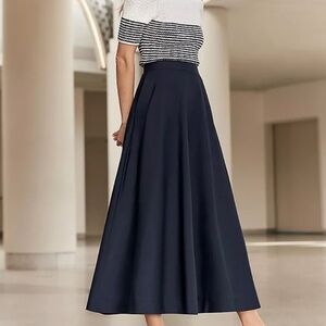 Ann Taylor Classic Night Sky Tea Length skirt size 8 NWT